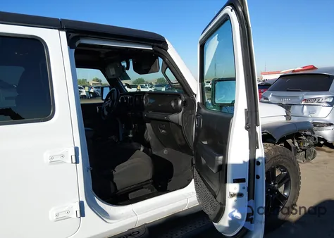 2021 Jeep Wrangler Unlimited Sport Altitude 4X4 z USA, uszkodzony, nr VIN 1C4HJXDN5MW859585